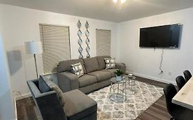 New Remodel - Close To Sea World- Family Friendly